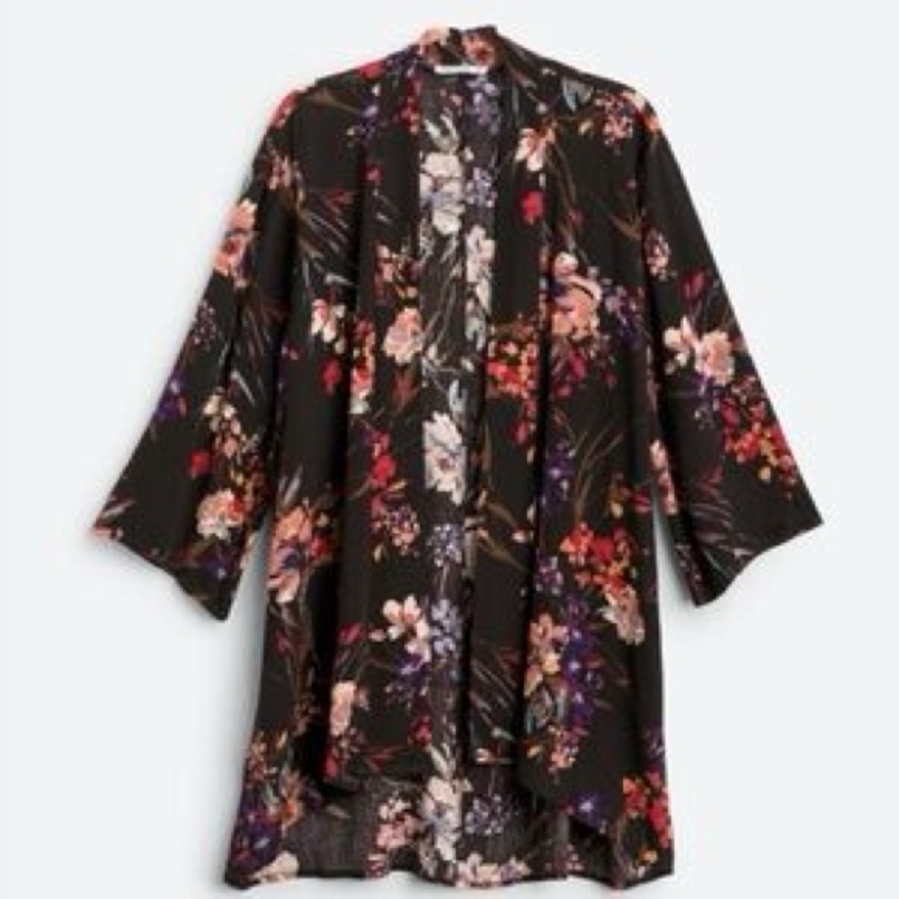 Pink Clover Floral Kimono Robe - Black and Multicolor
